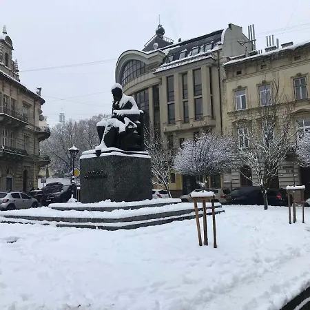 On Shevchenko Avenue Апартаменти *