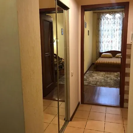 On Shevchenko Avenue Apartman Lviv
